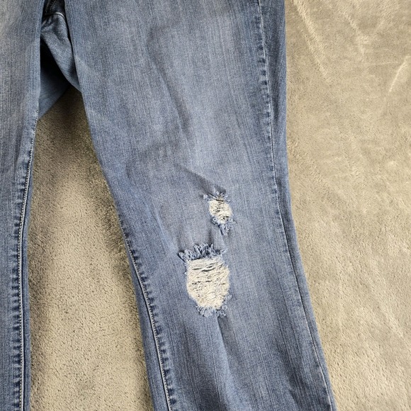 Torrid Jeans Womens 22R (40x29) Blue Denim Skinny Stretchy Distressed Slimming - Picture 10 of 15